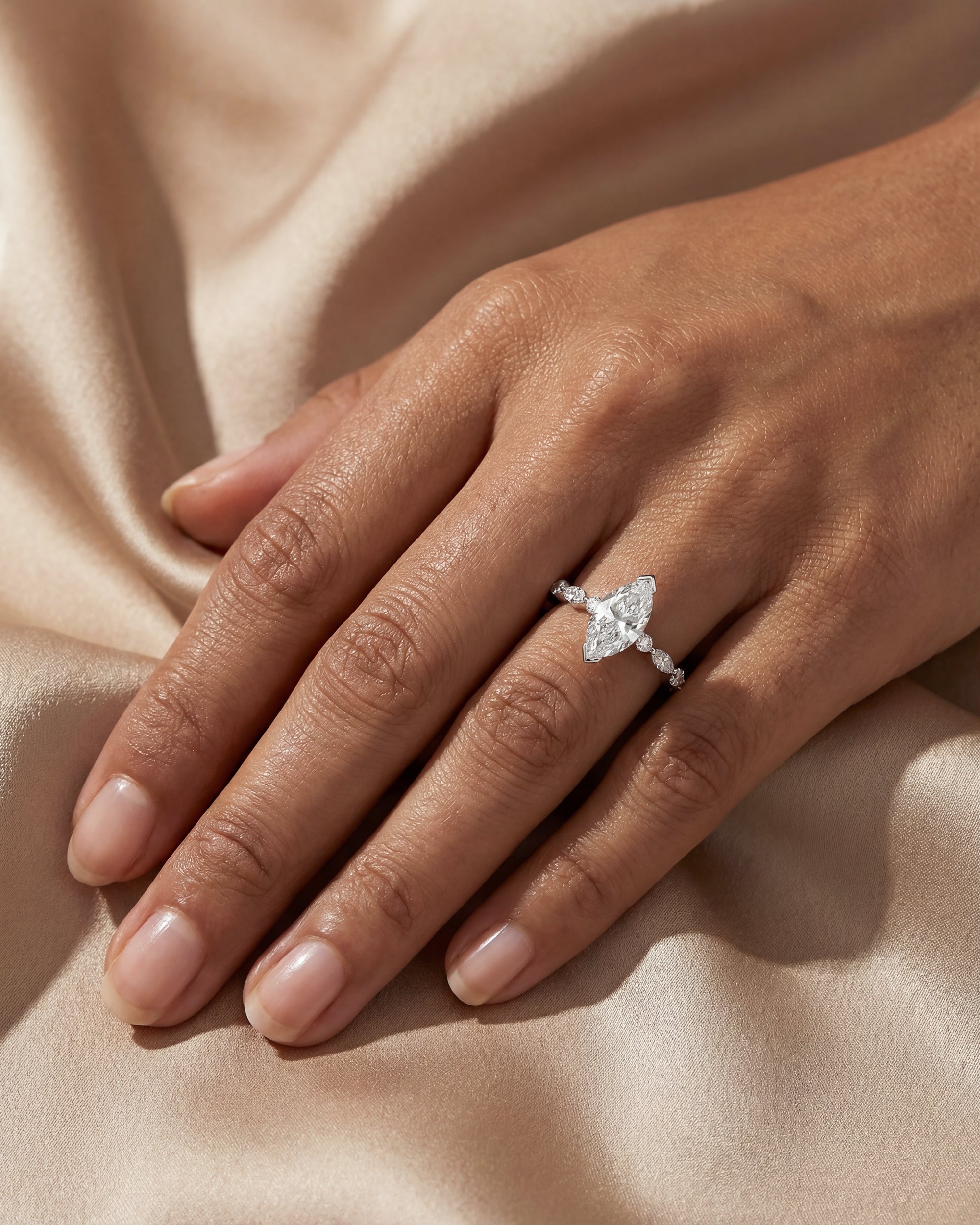 CLASSIC MARQUISE (WITH DIAMONDS)
