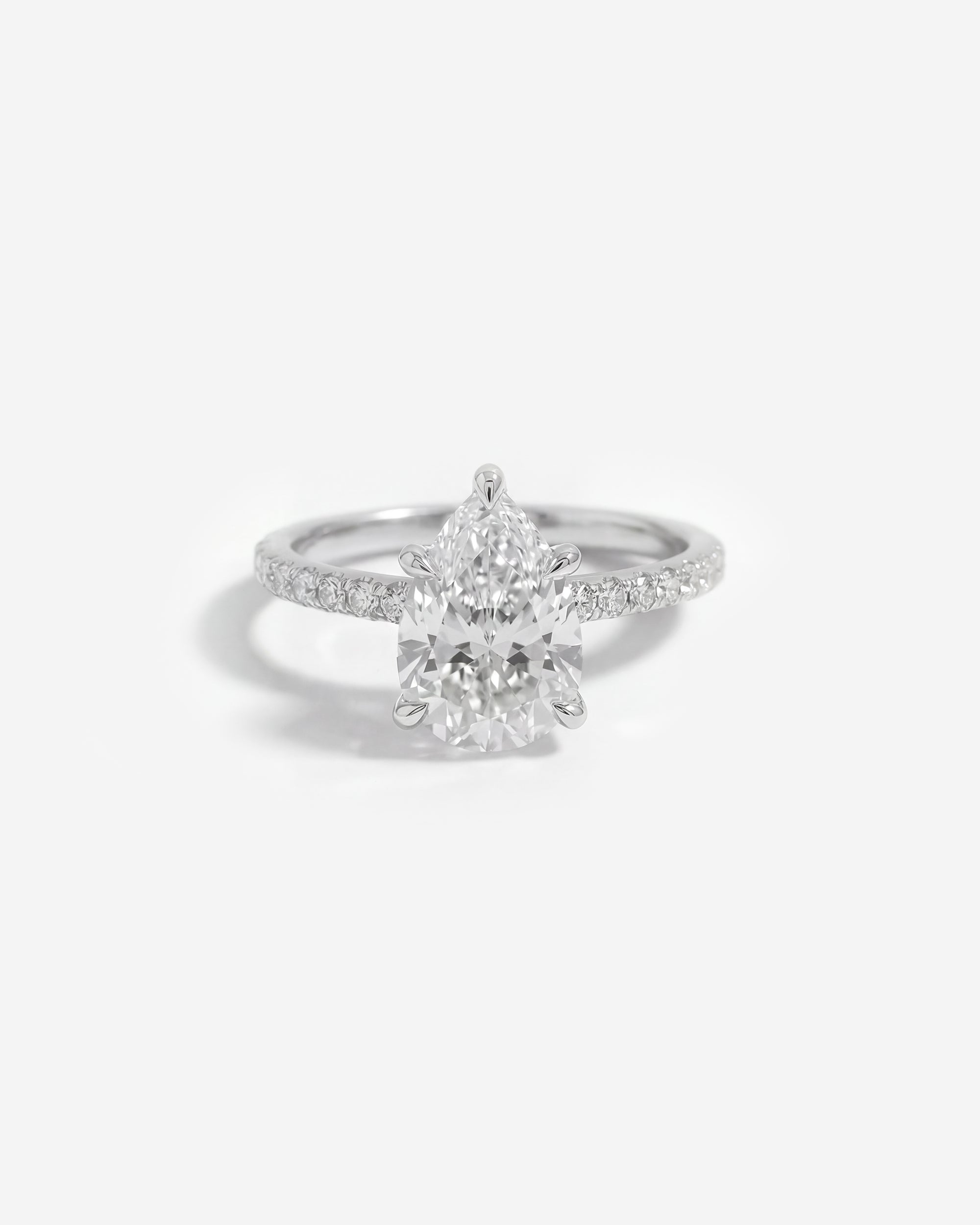 CLASSIC PEAR (WITH DIAMONDS)