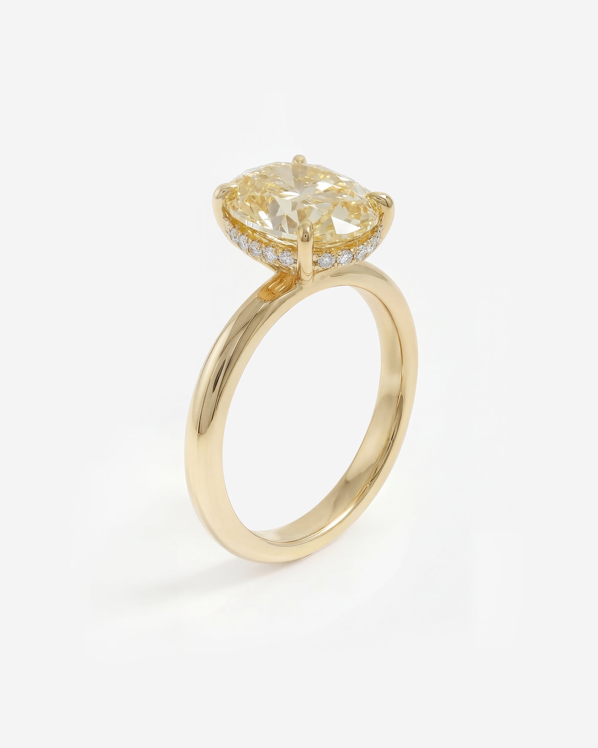 CLASSIC OVAL (YELLOW DIAMOND)