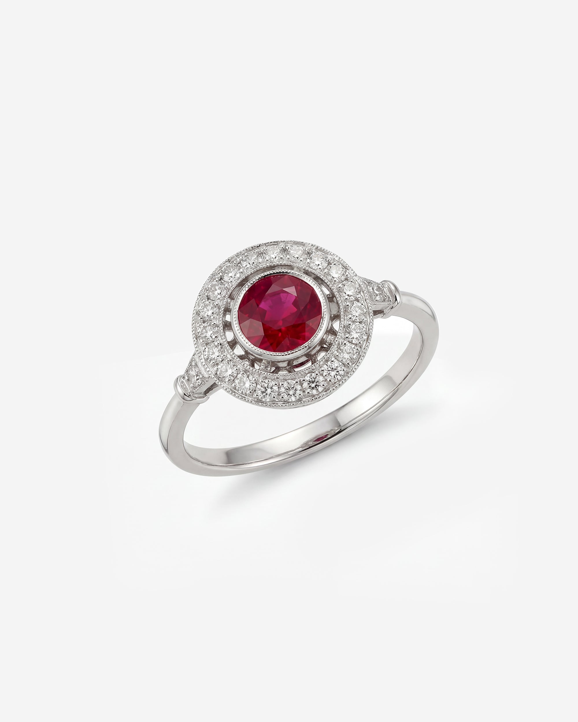 RUBY & DIAMOND RING (WHITE GOLD)