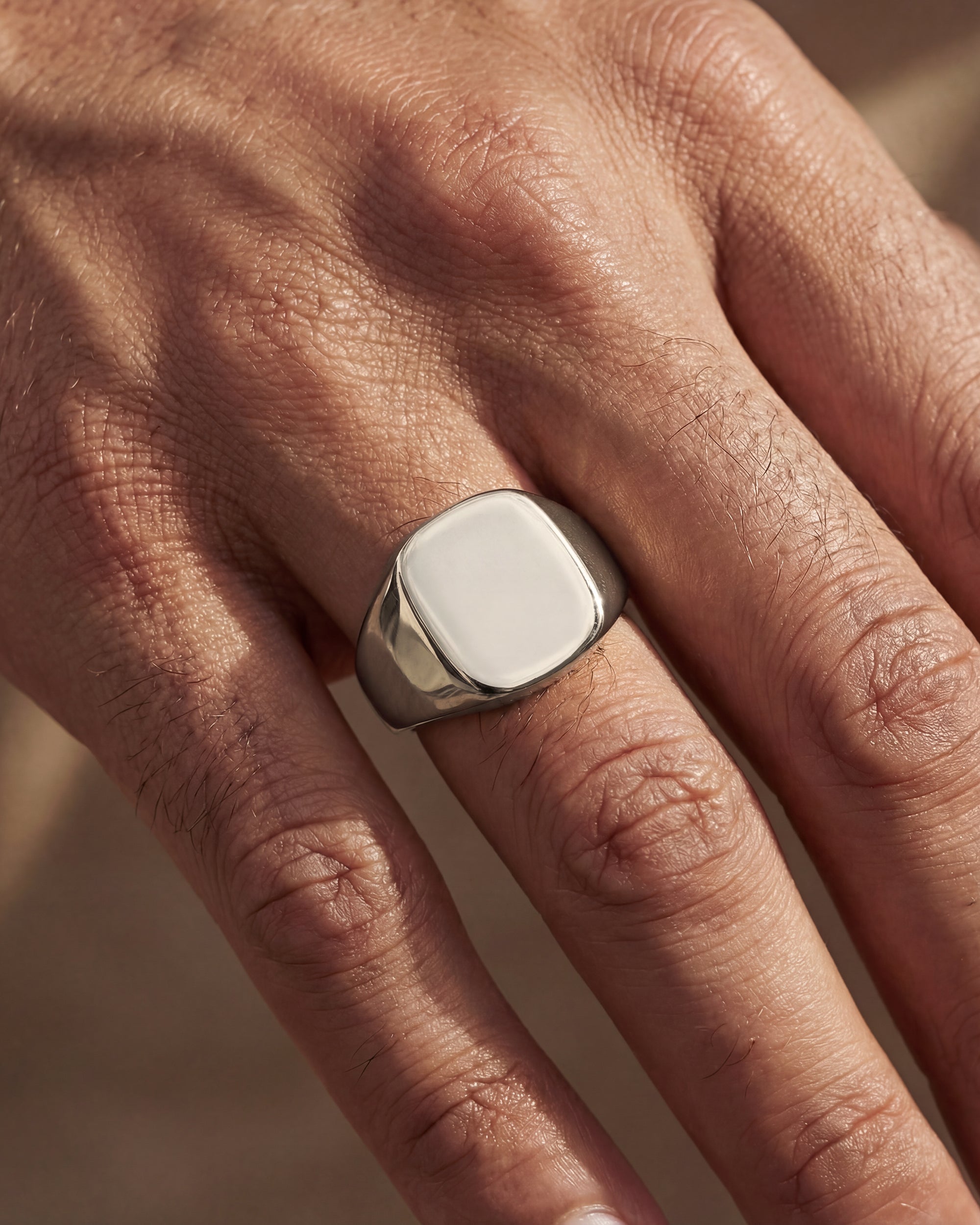 SILVER SIGNET RING (CUSHION)