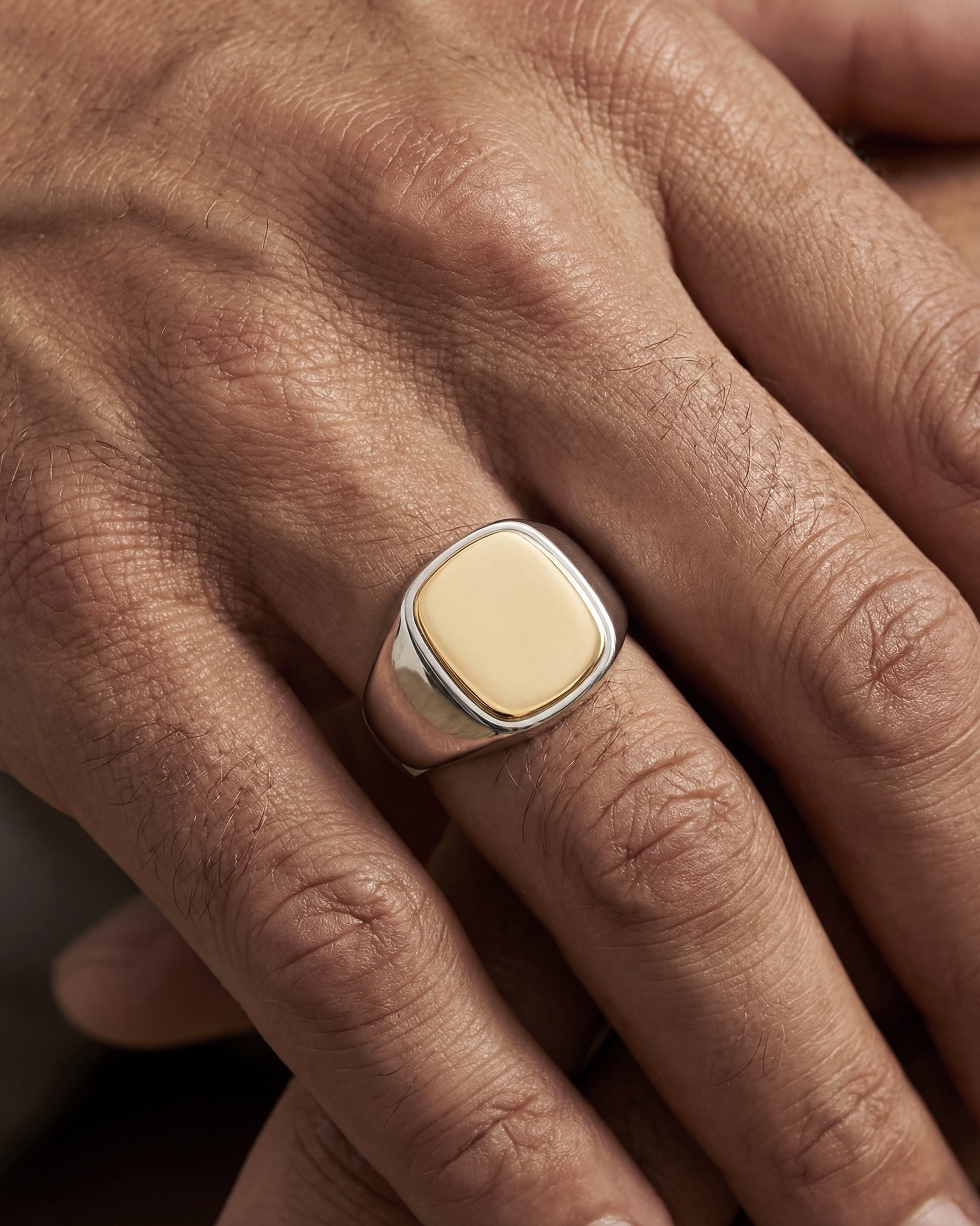 SIGNET RING (CUSHION TWO-TONE)
