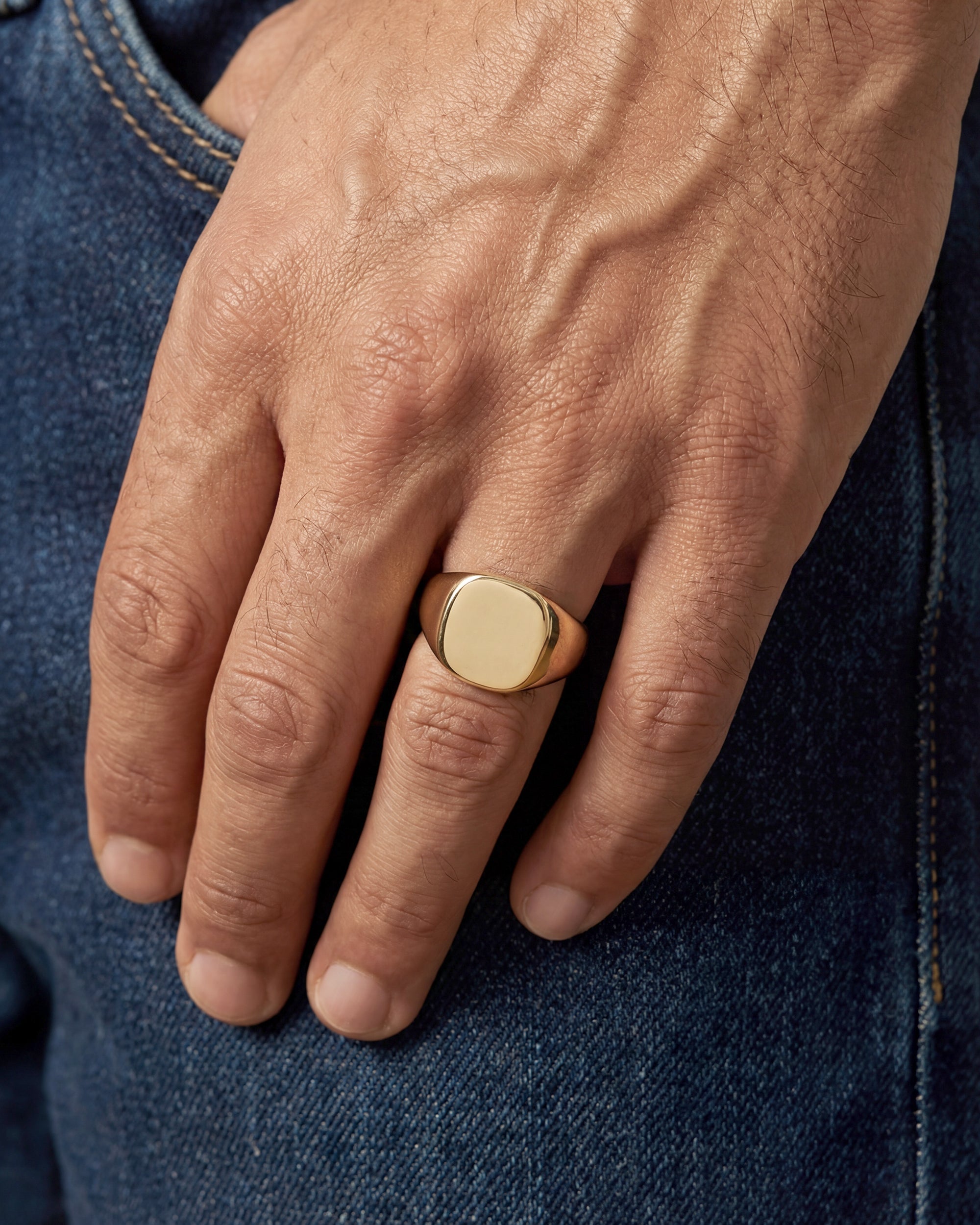 SIGNET RING (SQUARE CUSHION)