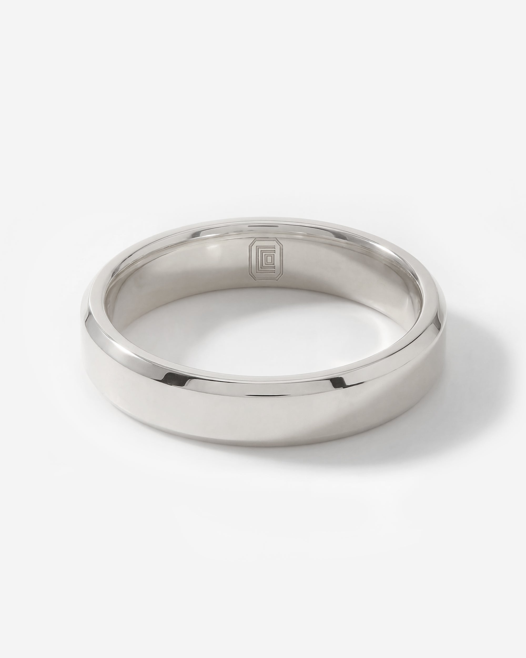 Wedding Band (Flat Bevelled Polished)