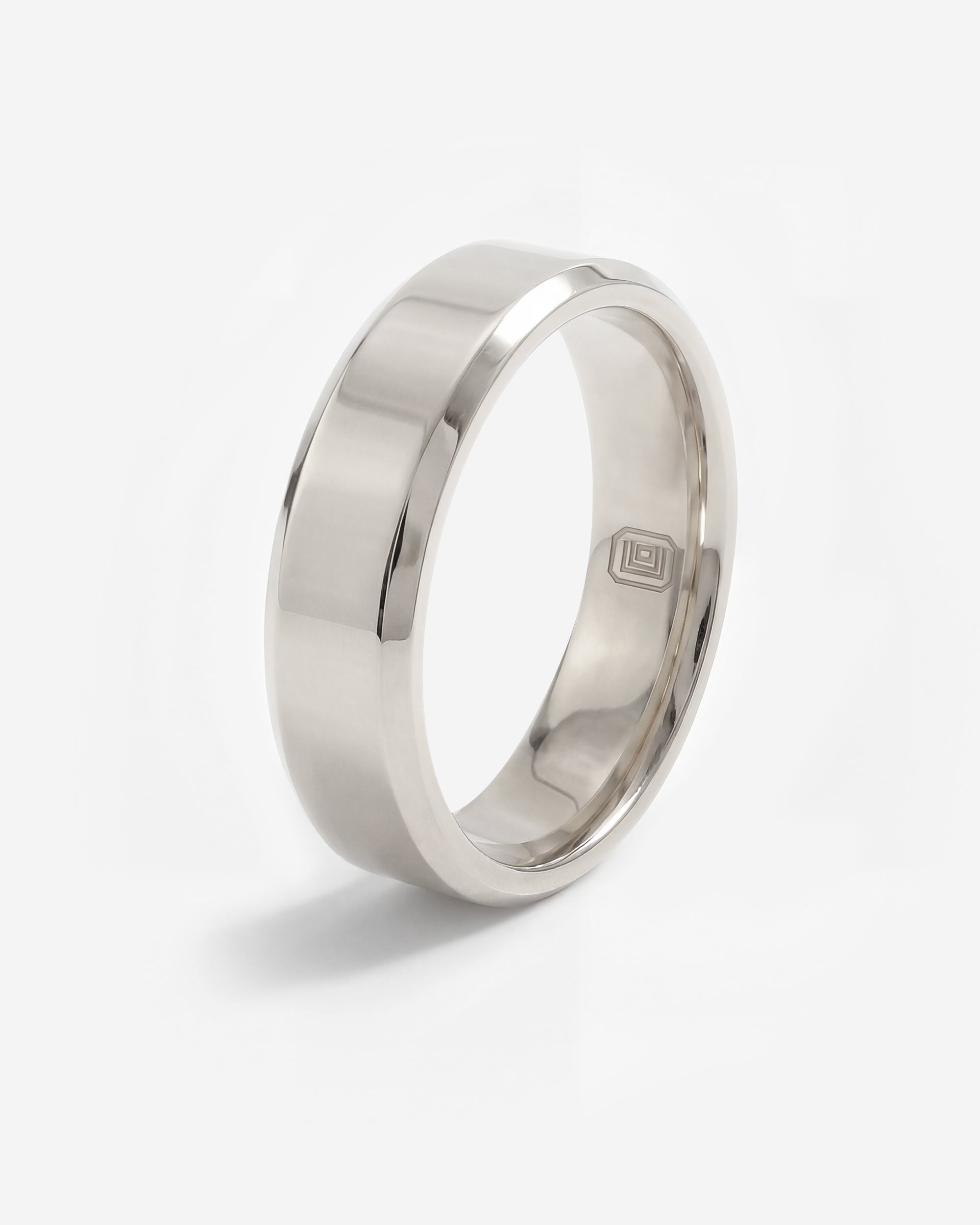 Wedding Band (Flat Bevelled Polished)