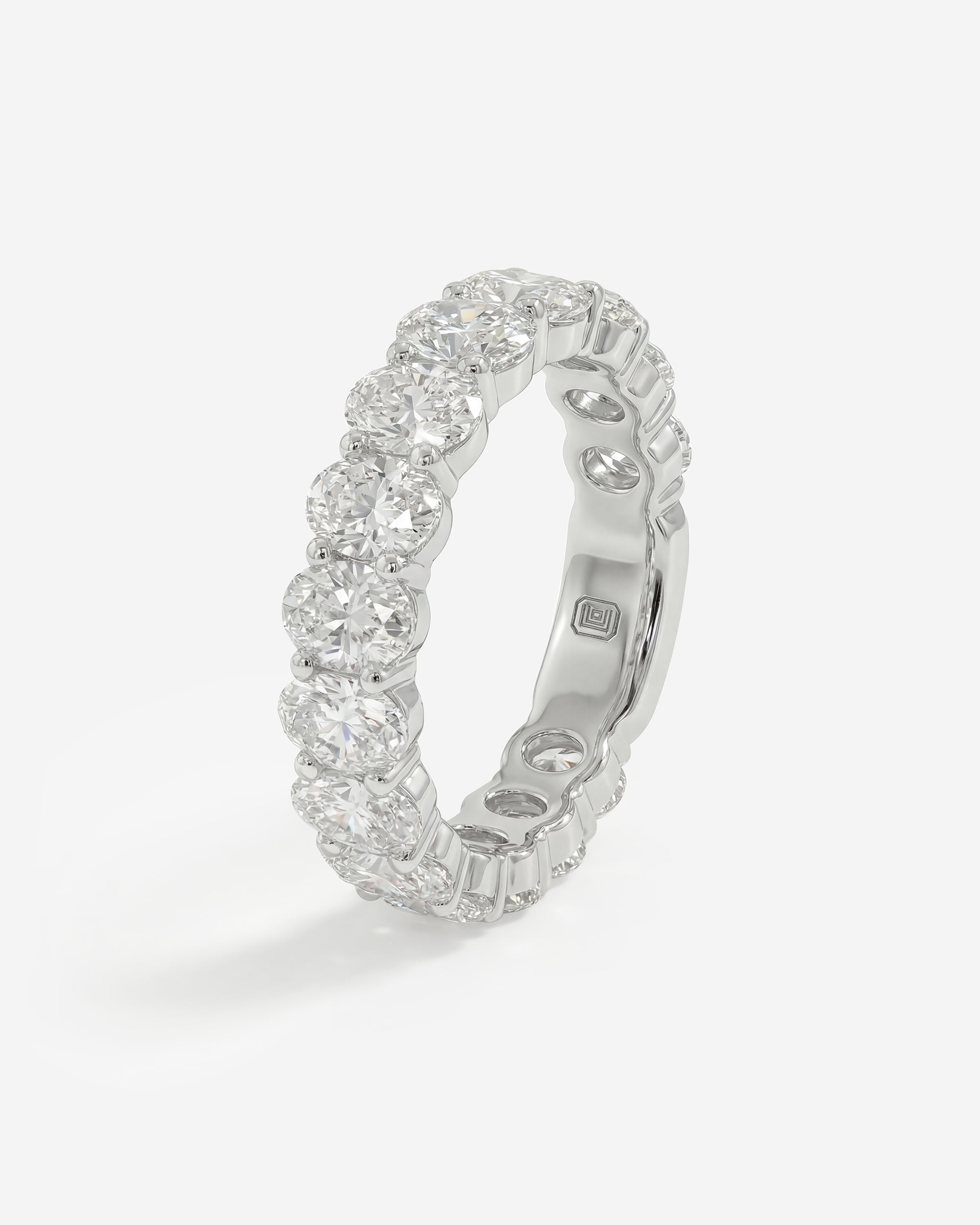OVAL ETERNITY