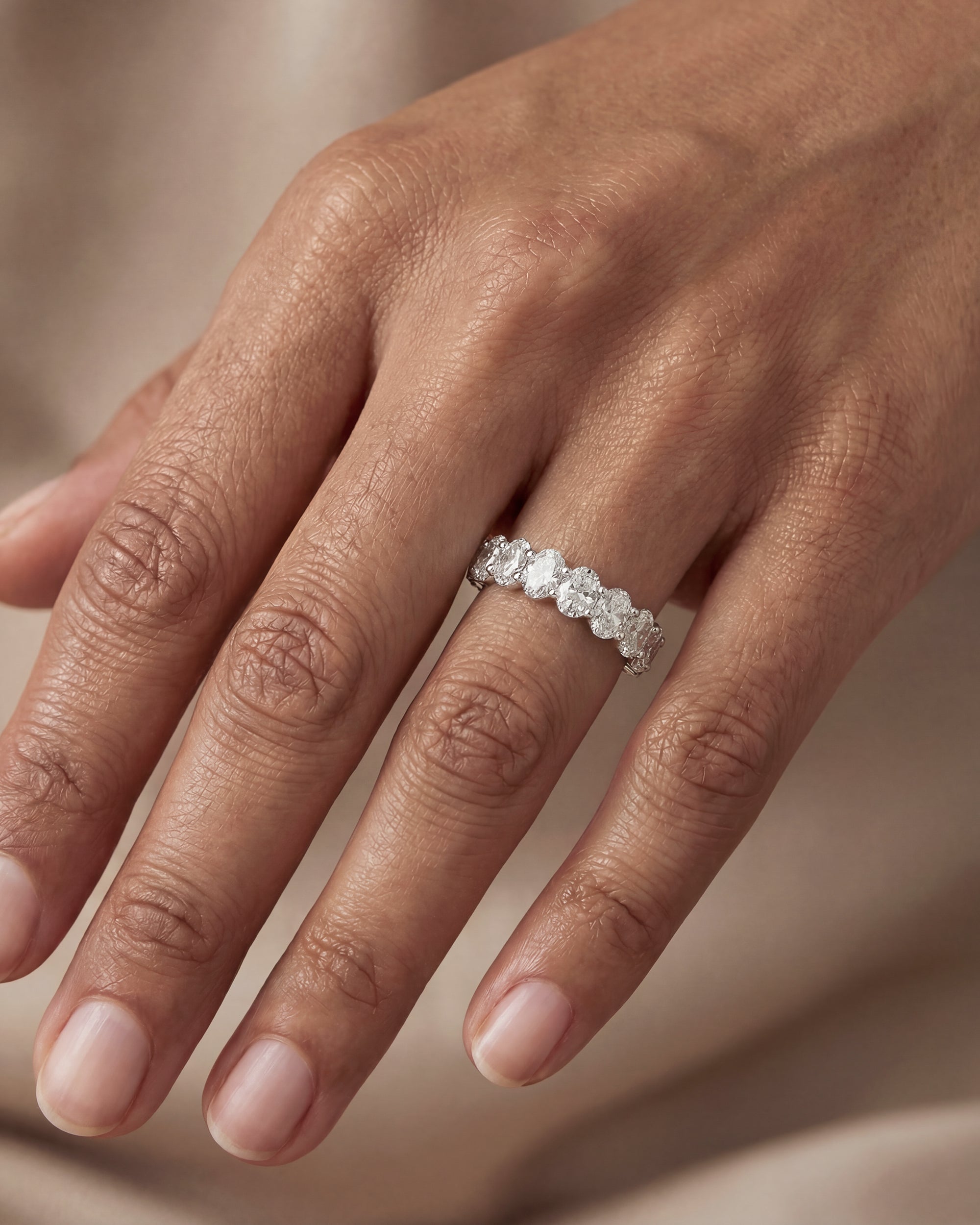 OVAL ETERNITY